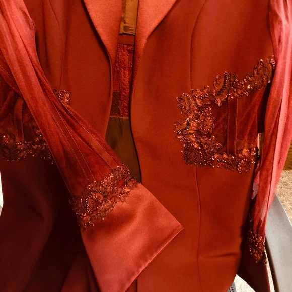 Used set of 3 pieces lady suit size 38 - Picture 14 of 16